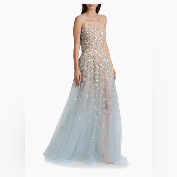 Oscar de la Renta Embellished Floral Mother-of-Pearl Embroidered Tulle Gown - Picture 7 of 10